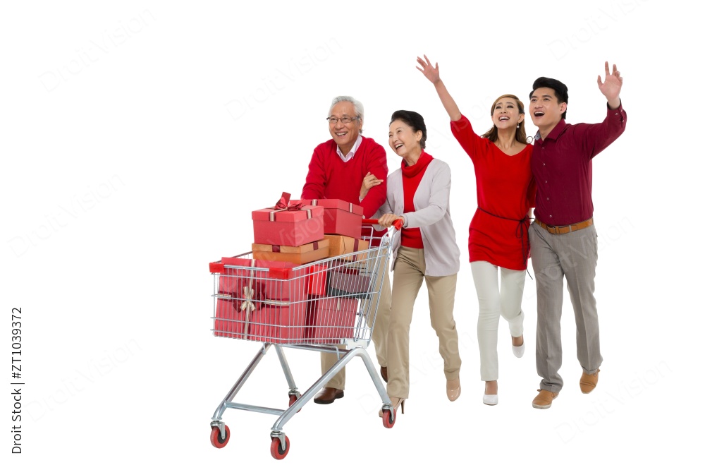 棚拍节日家庭和购物车图片