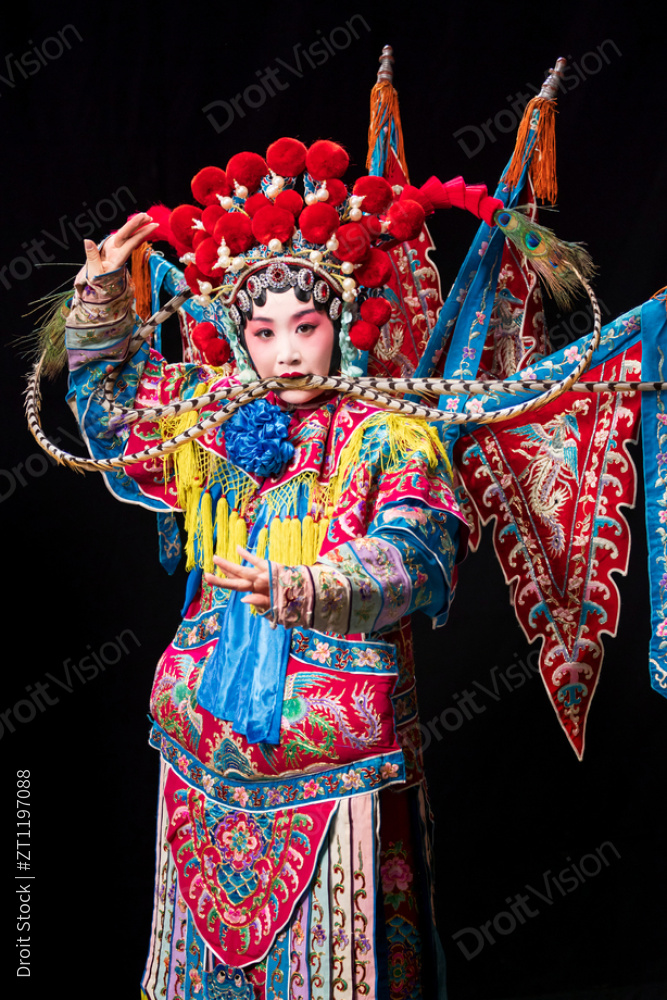京剧演员表演穆桂英图片