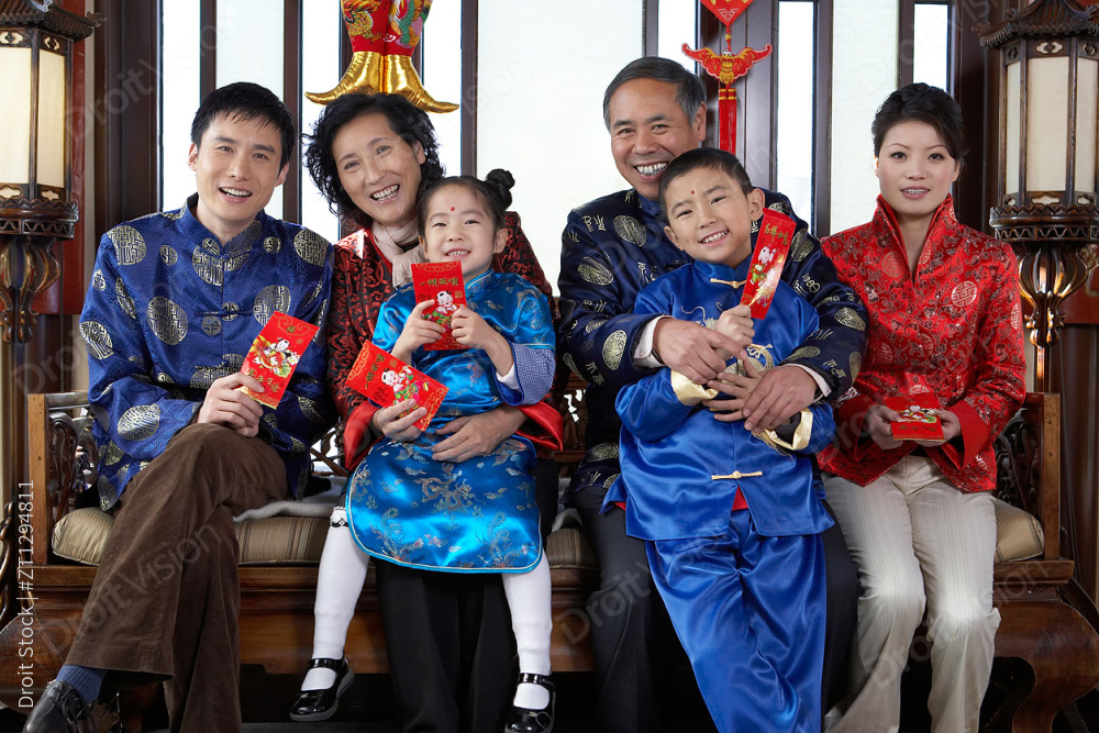 快乐一家人过新年图片