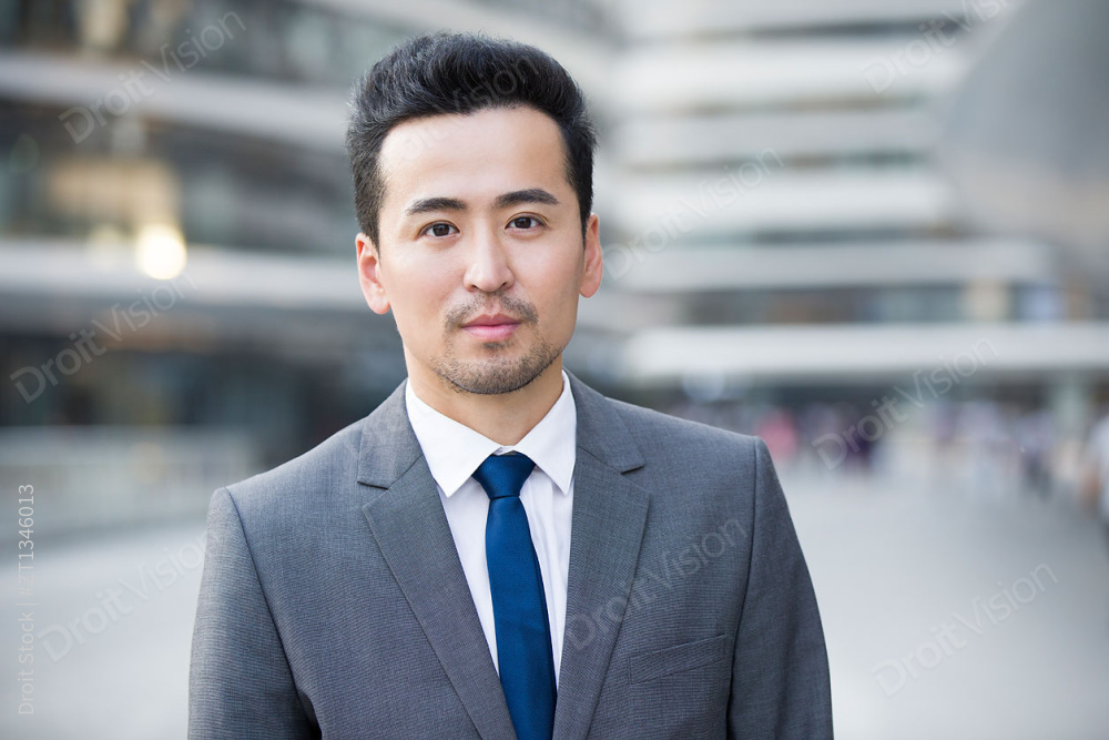 商务男士肖像图片