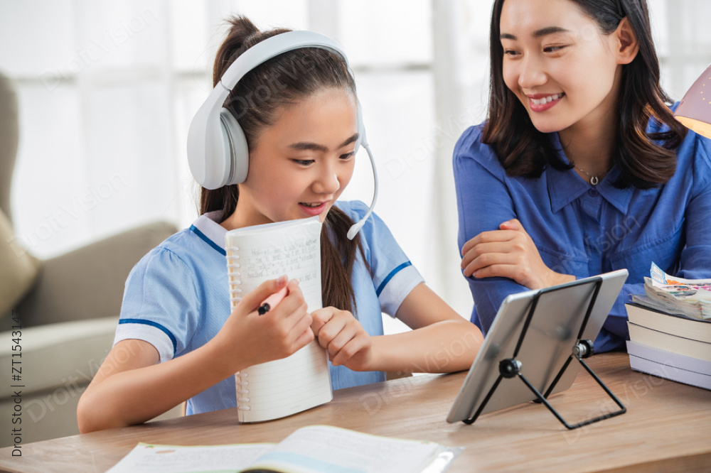 老师和学生一对一在线教育图片