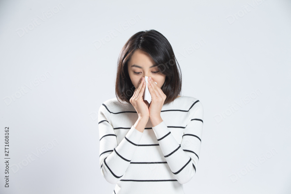 青年女人生病图片