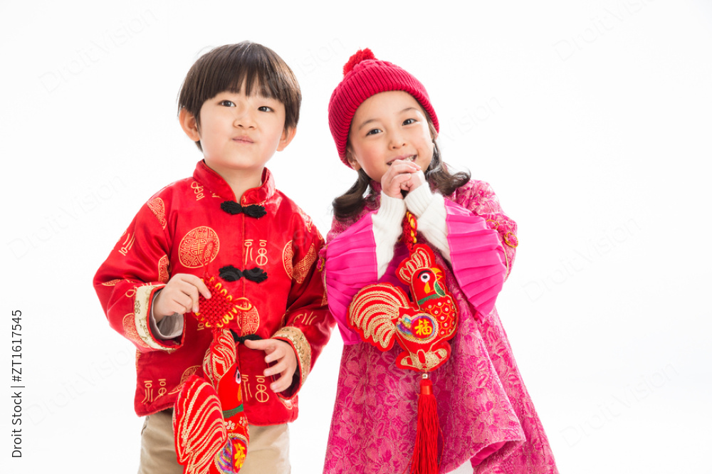 可爱的孩子庆祝新年图片