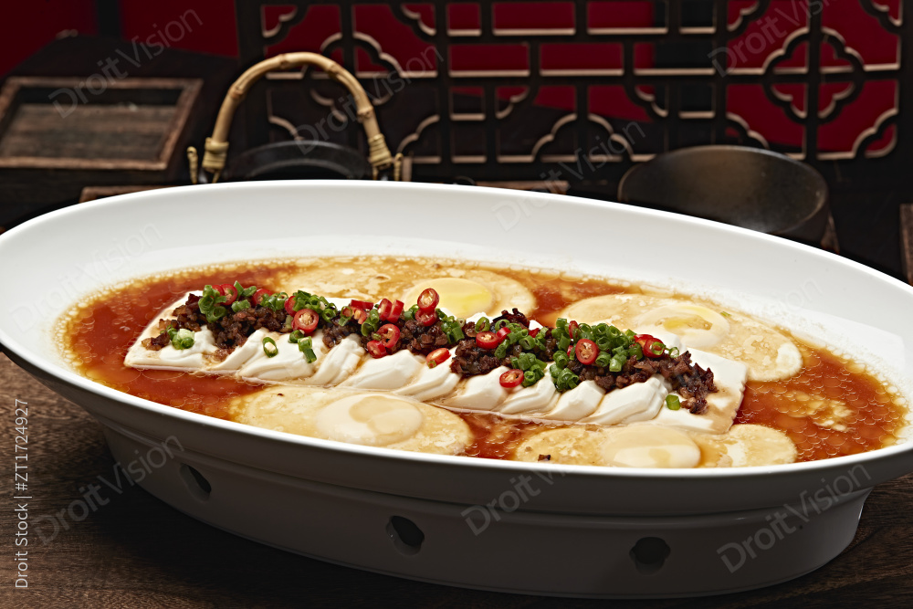 和牛碎内酯豆腐蒸水蛋图片