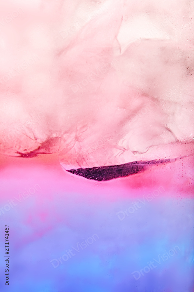 酒杯中的调制鸡尾酒局部特写抽象表达图片