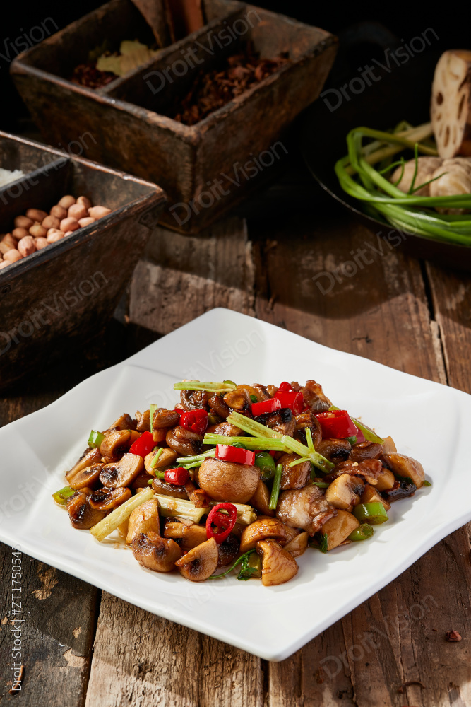 湘味小炒白口蘑图片