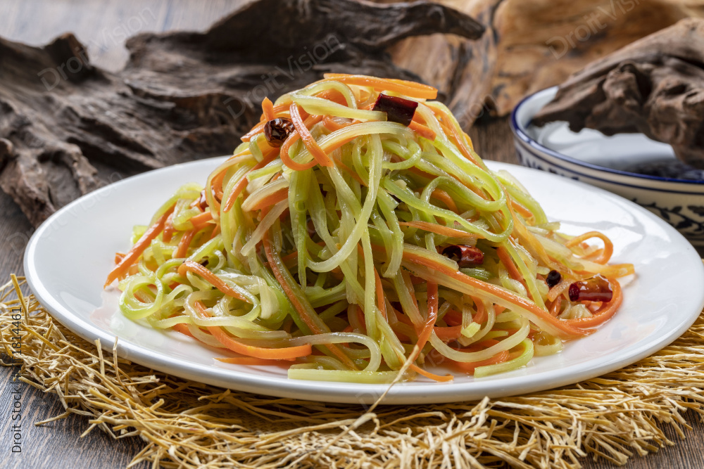 素炒三丝胡萝卜丝笋丝土豆丝图片