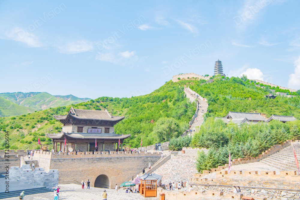 山西省忻州市代县雁门关夏日晴天午后图片