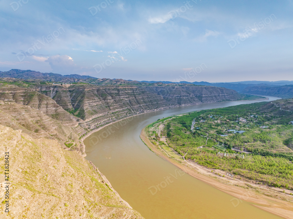 山西临汾永和黄河蛇曲地质公园夏日晴天图片