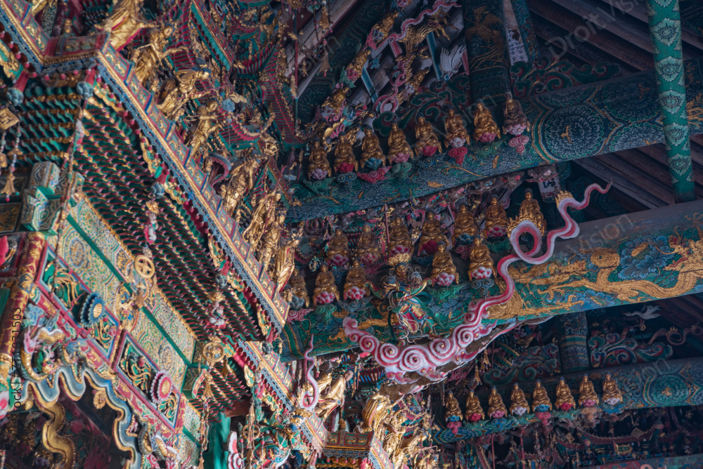 山西临汾隰县小西天悬塑彩绘图片