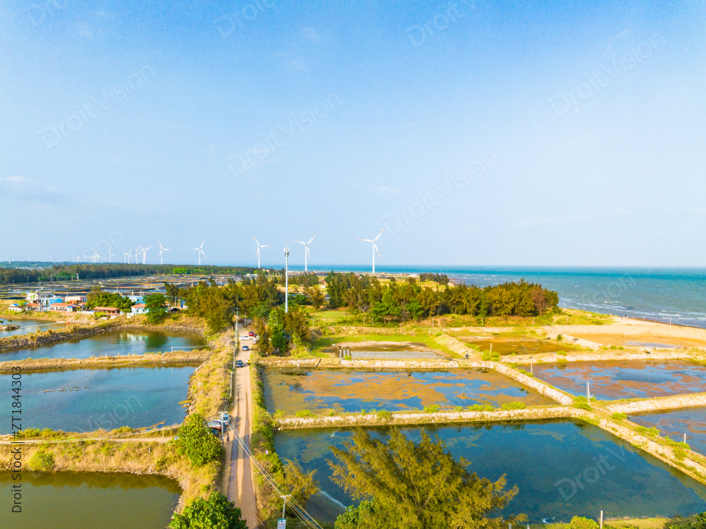 广东湛江徐闻南极村灯塔图片