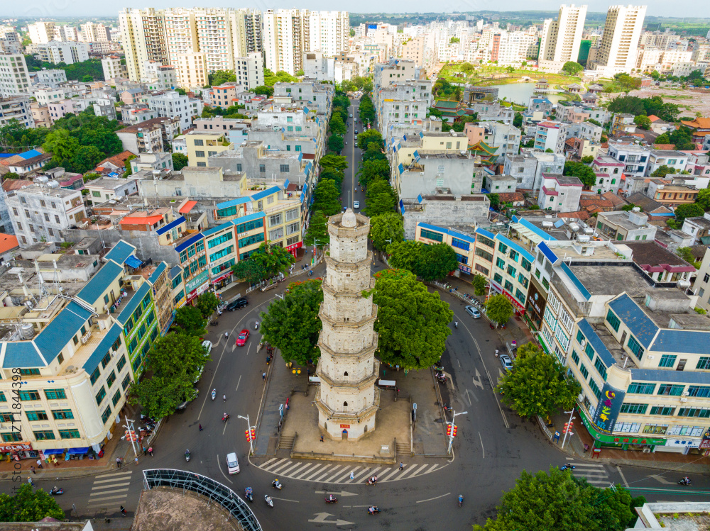 广东湛江徐闻县登云塔图片