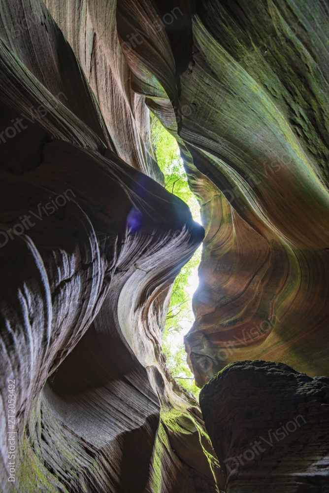 陕西延安甘泉雨岔大峡谷图片
