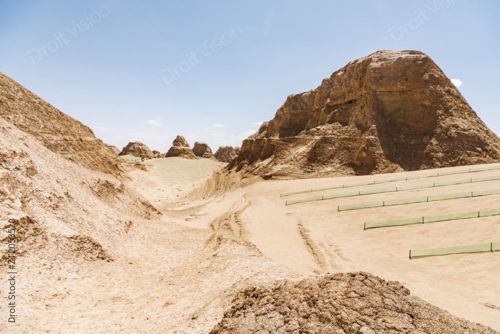 青海海西原始风蚀地貌图片