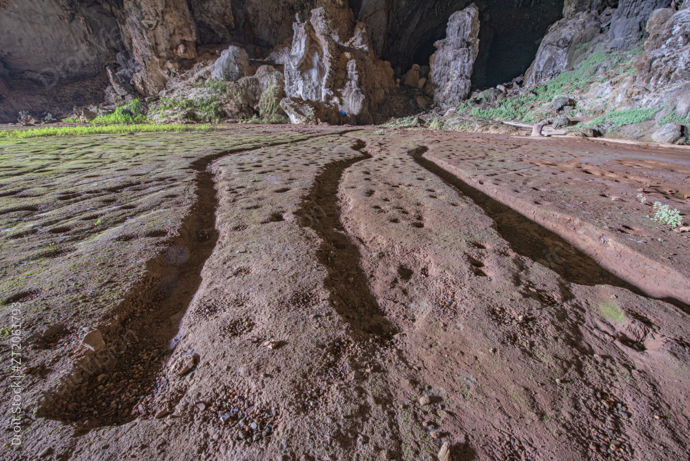 中国广西河池凤山云峰洞图片