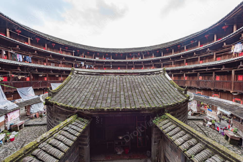 福建漳州南靖县云水谣景区怀远楼土楼图片