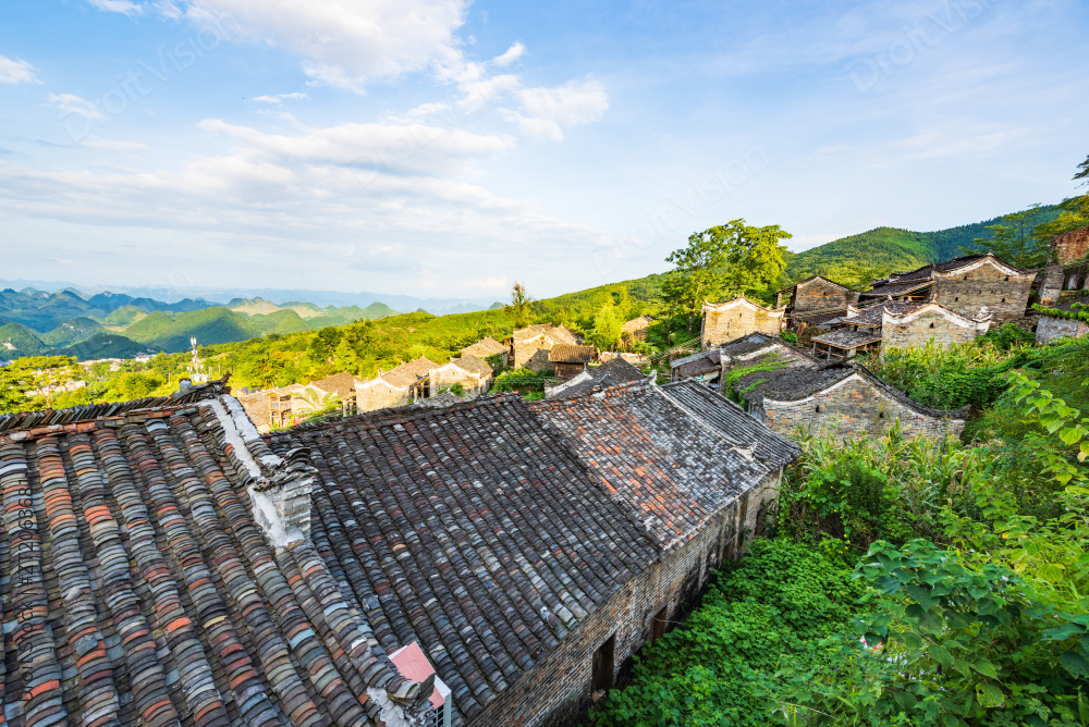 广东清远连南县千年瑶寨午后晴天风光图片