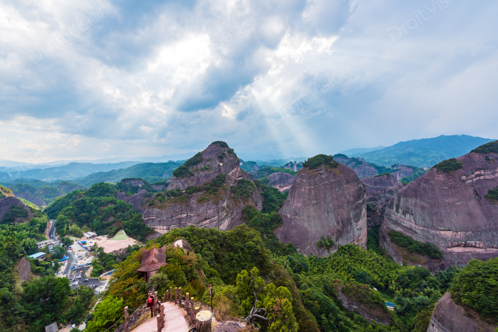 广西桂林资源与湖南新宁交界处的八角寨景区图片