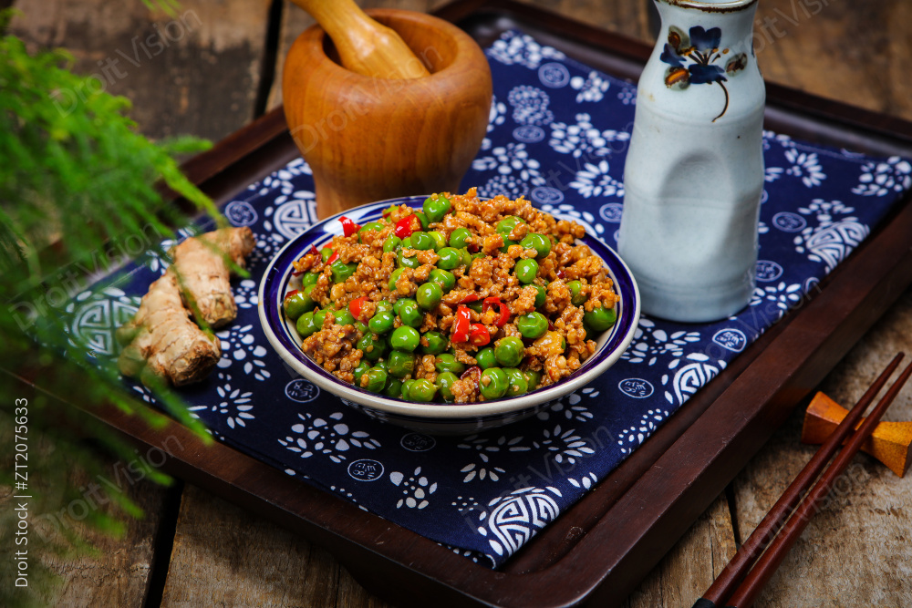 豌豆粒炒肉沫图片