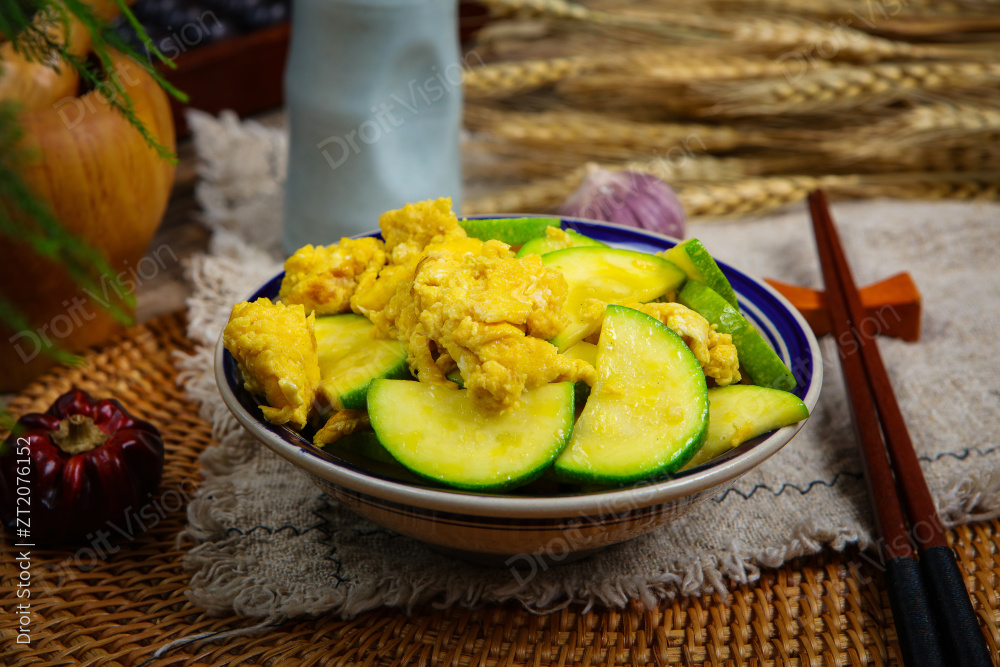 西葫芦炒鸡蛋图片