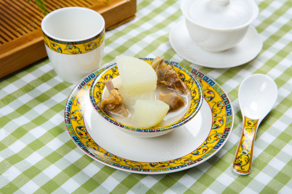 腊鸭煮萝卜图片