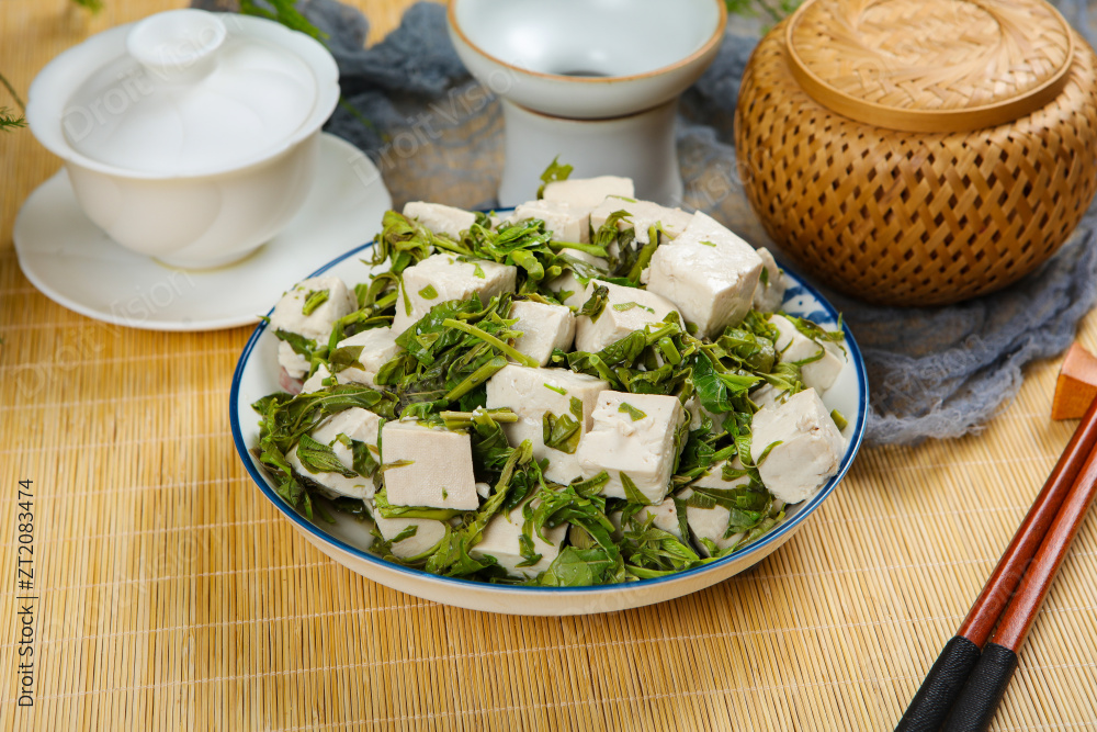 香椿拌豆腐图片