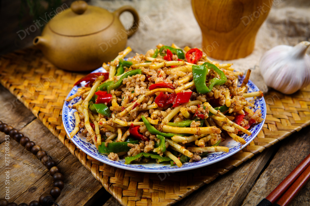 鱼腥草炒肉沫图片