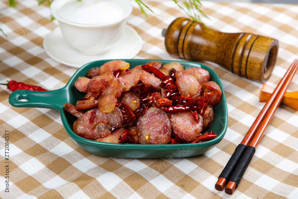 干辣椒炒腊肠图片