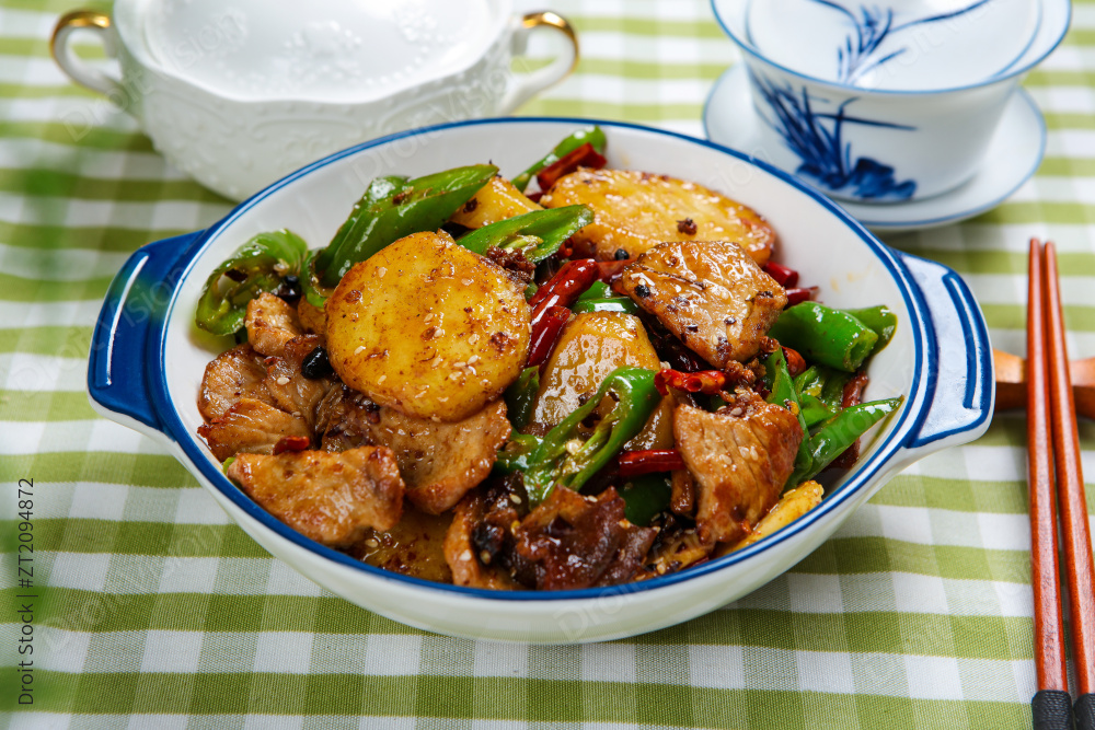 过油肉炒土豆图片