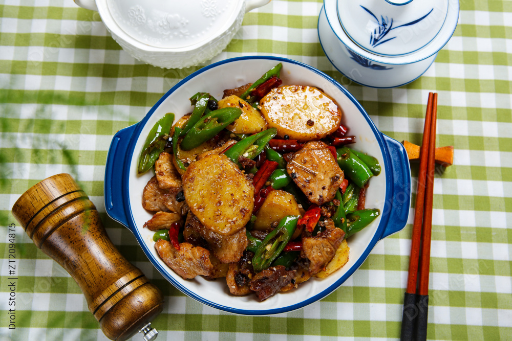 过油肉炒土豆图片