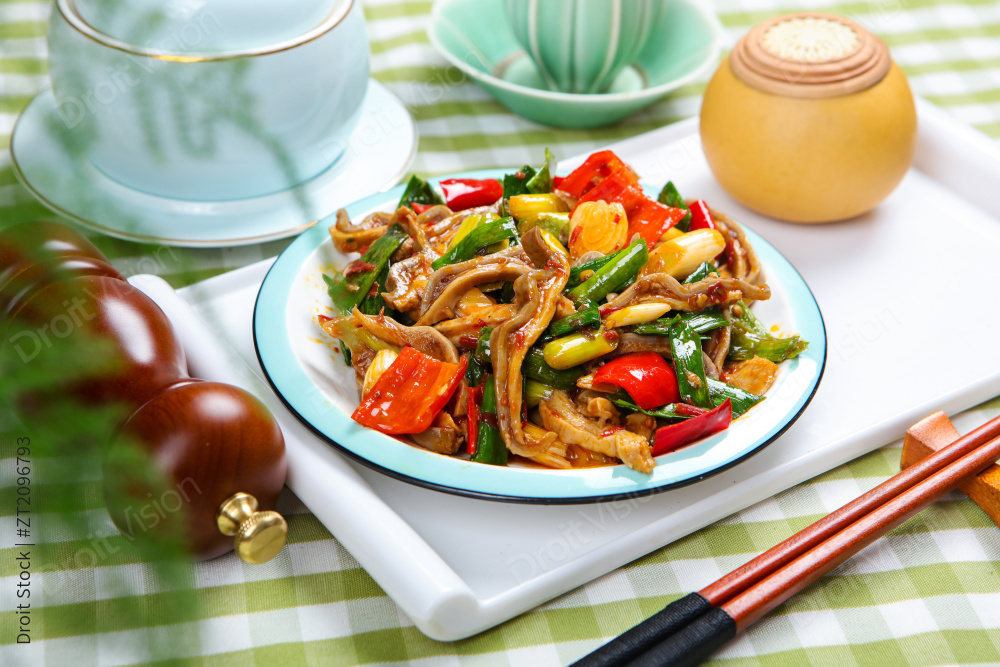 蒜苗炒猪肚丝图片