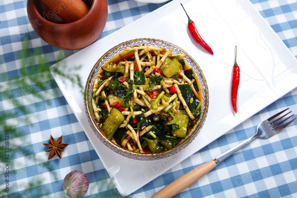 鱼腥草凉拌黄瓜图片