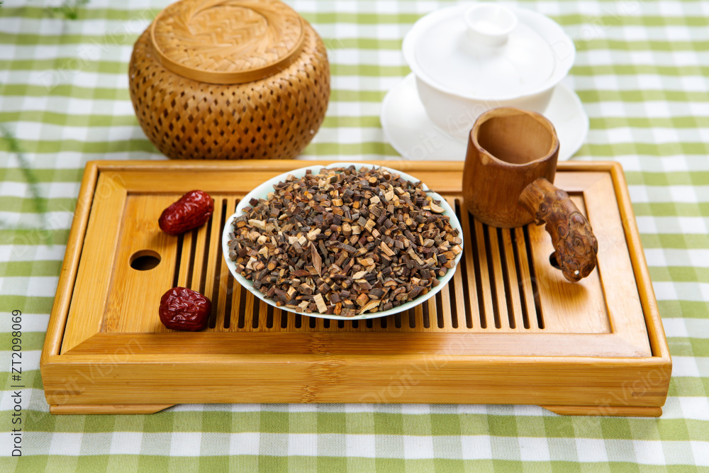 中药材桂枝图片