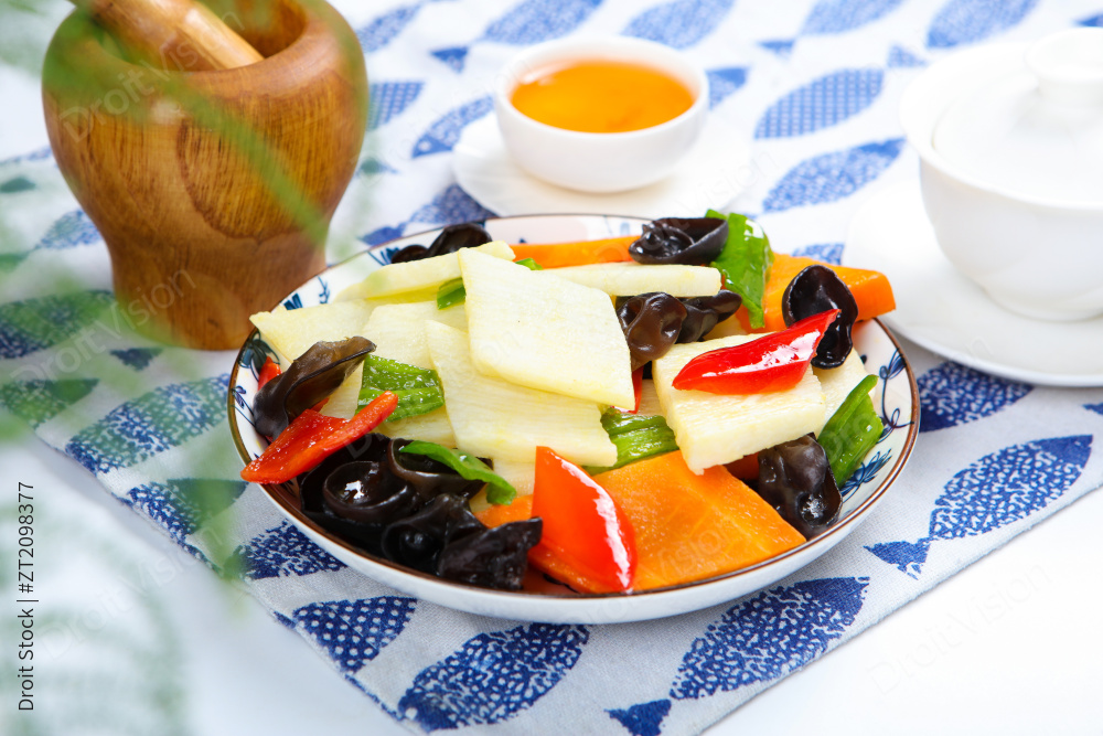 胡萝卜木耳炒淮山药图片