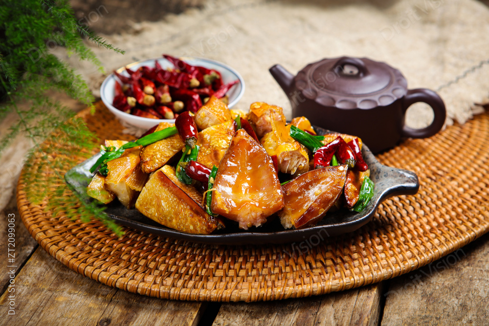 爆炒烟熏鱼肚图片