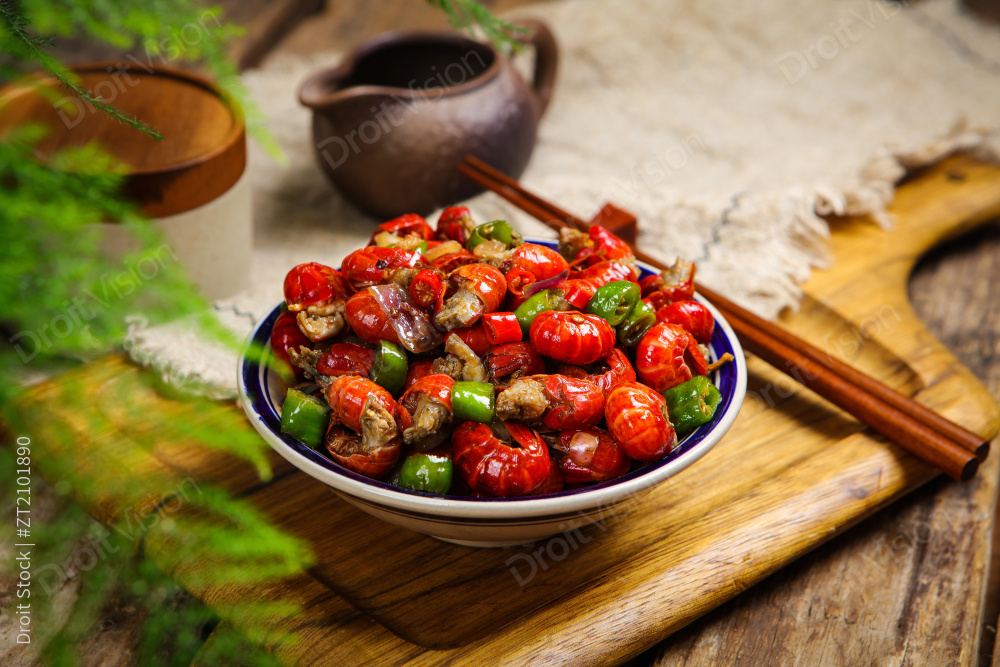 香辣龙虾尾图片