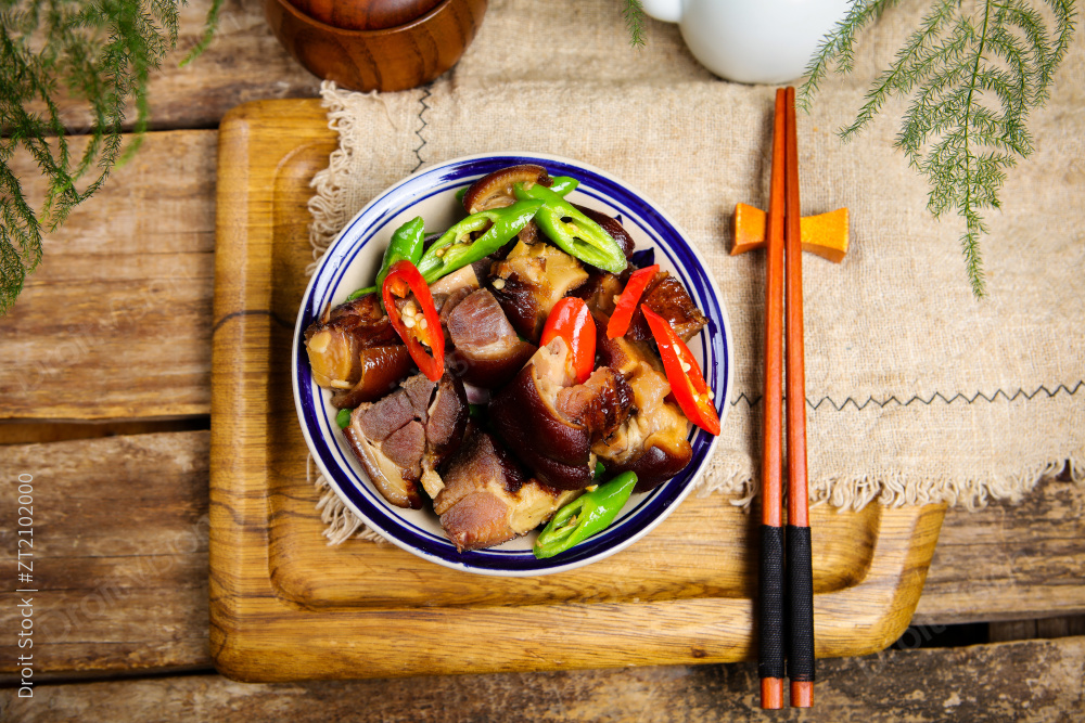 香辣烟熏猪脚图片