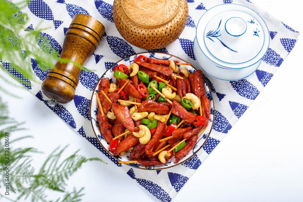 油炸腰果牙签肉图片