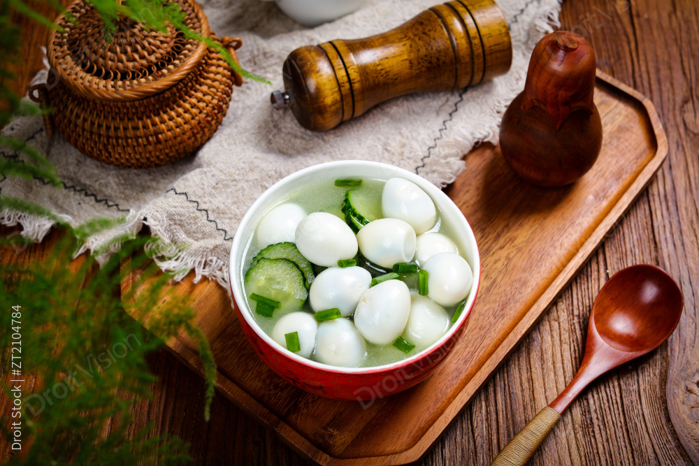 鹌鹑蛋黄瓜汤图片