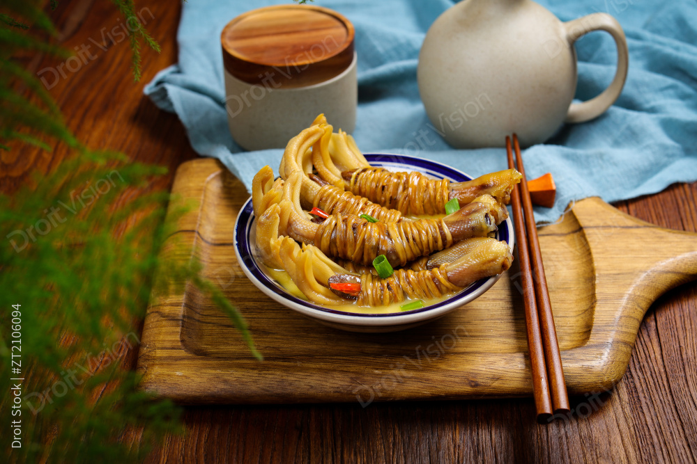 炖鸭脚包图片