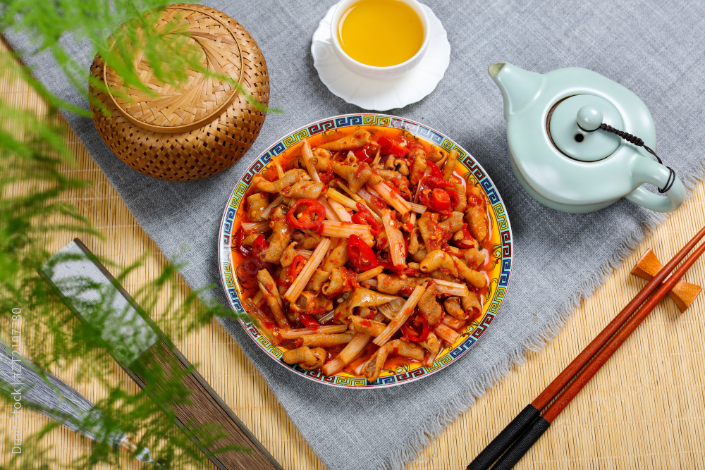 糟辣子芹菜炒鸭肠图片