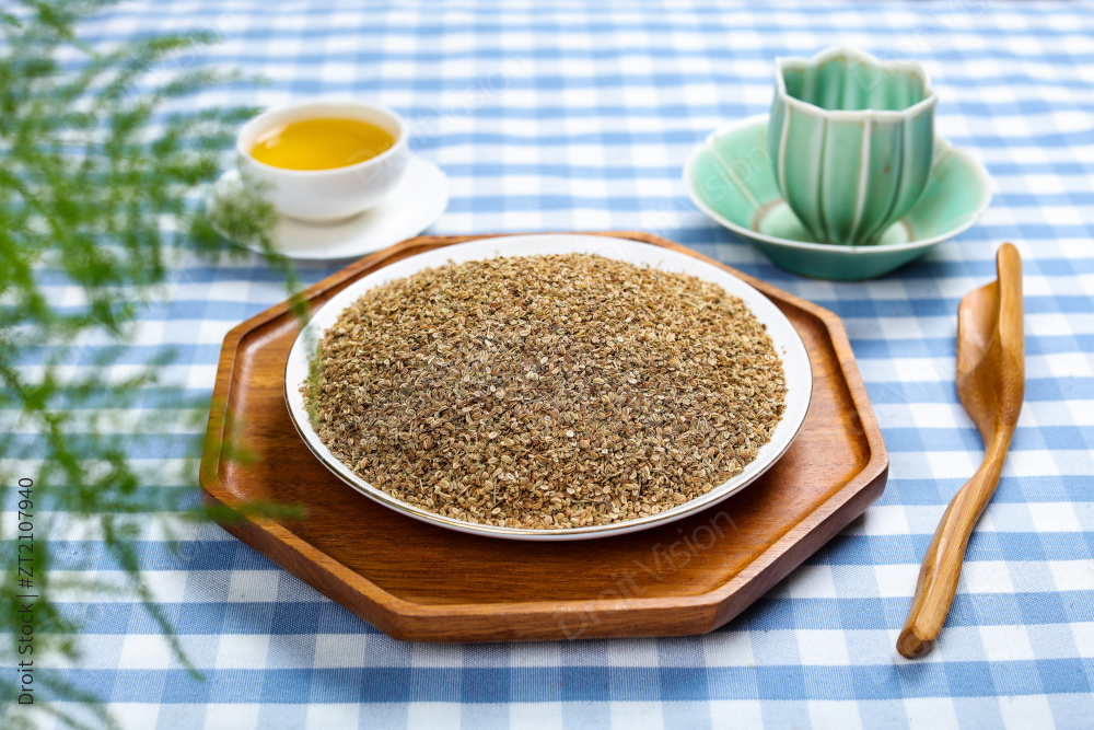 中药材蛇床子图片