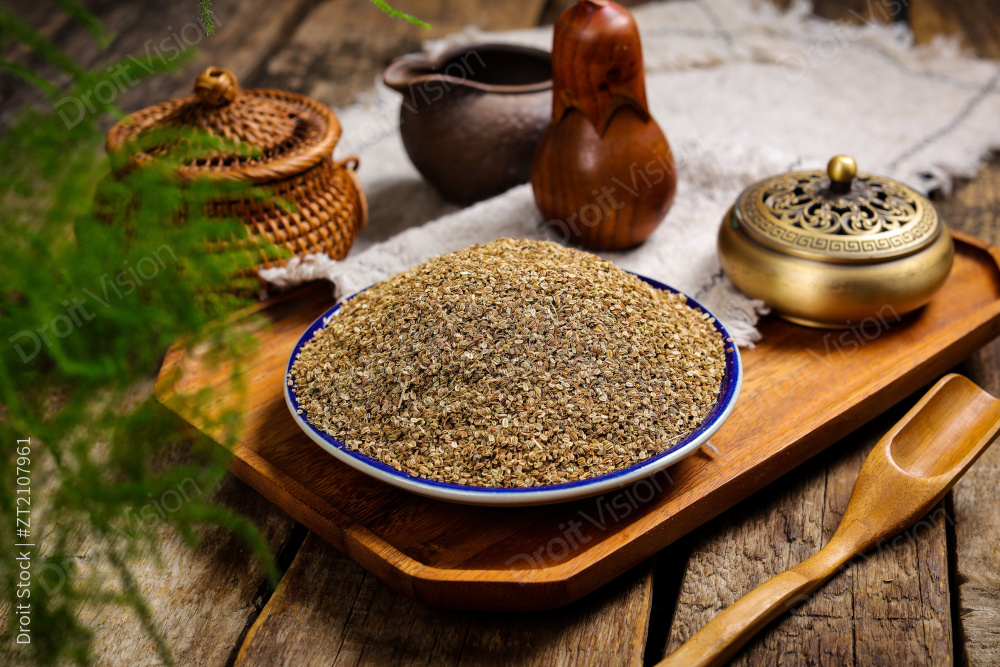 中药材蛇床子图片