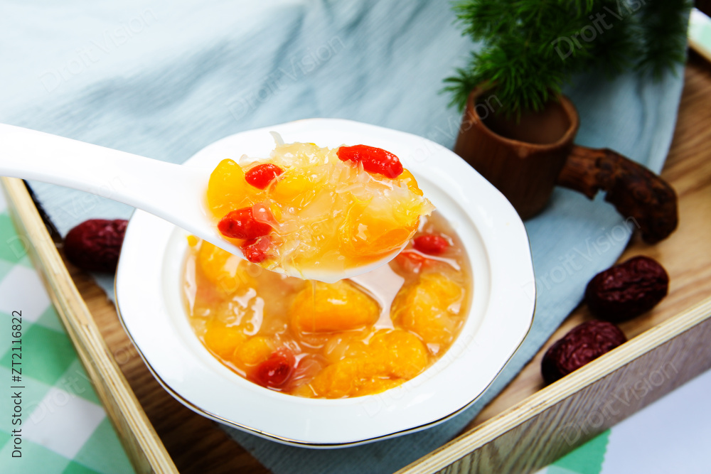 橘子银耳羹图片