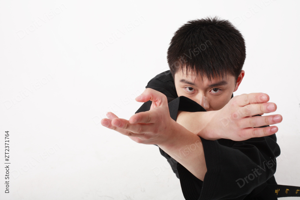 28 位女性/男性 2841  图片