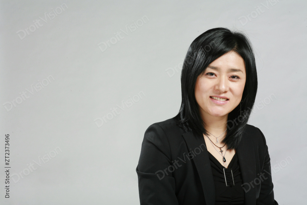 28 位女性/男性 973 图片