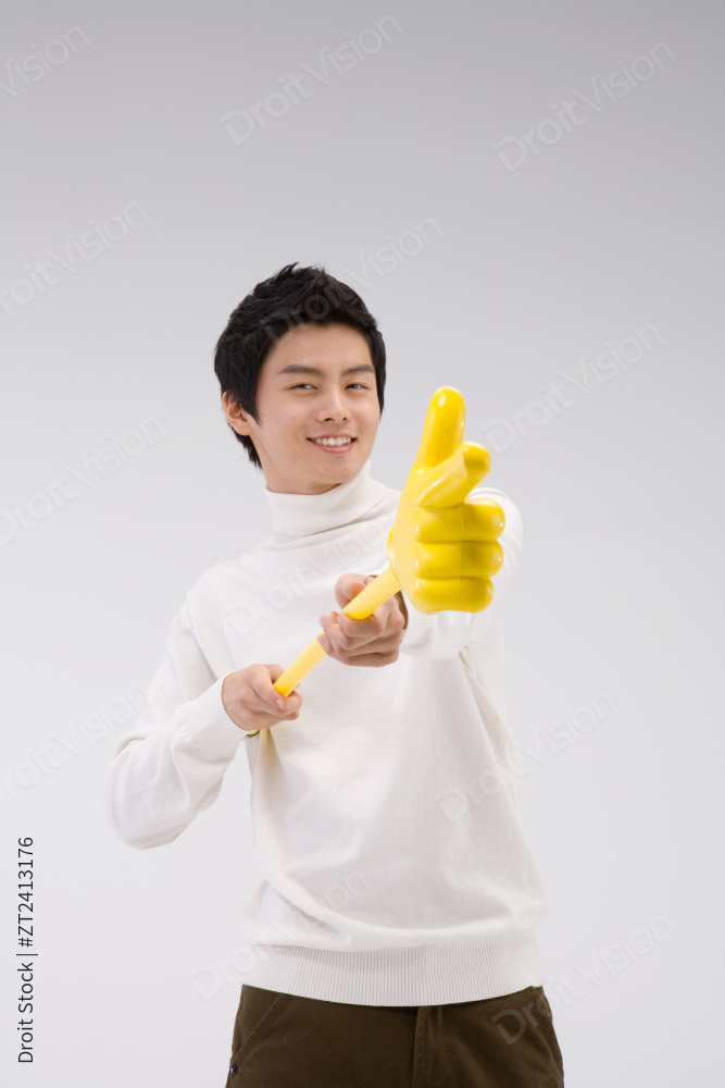 “ Young(youth)039 ”常见释义为“年轻（青年）039 ”  图片