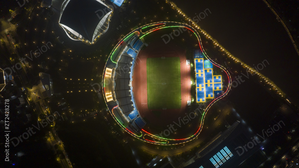 浙江嘉兴平湖市体育馆夜景图片