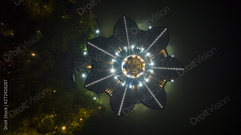 李叔同纪念馆夜晚图片