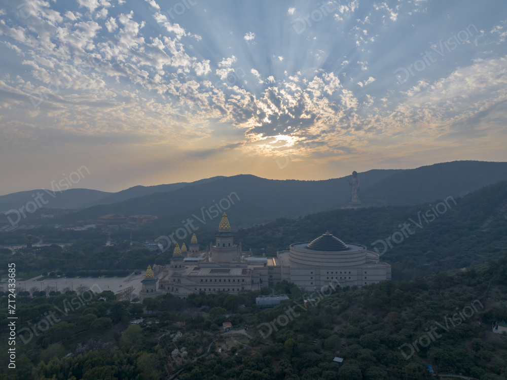 无锡灵山胜境灵山大佛佛光普照航拍图片